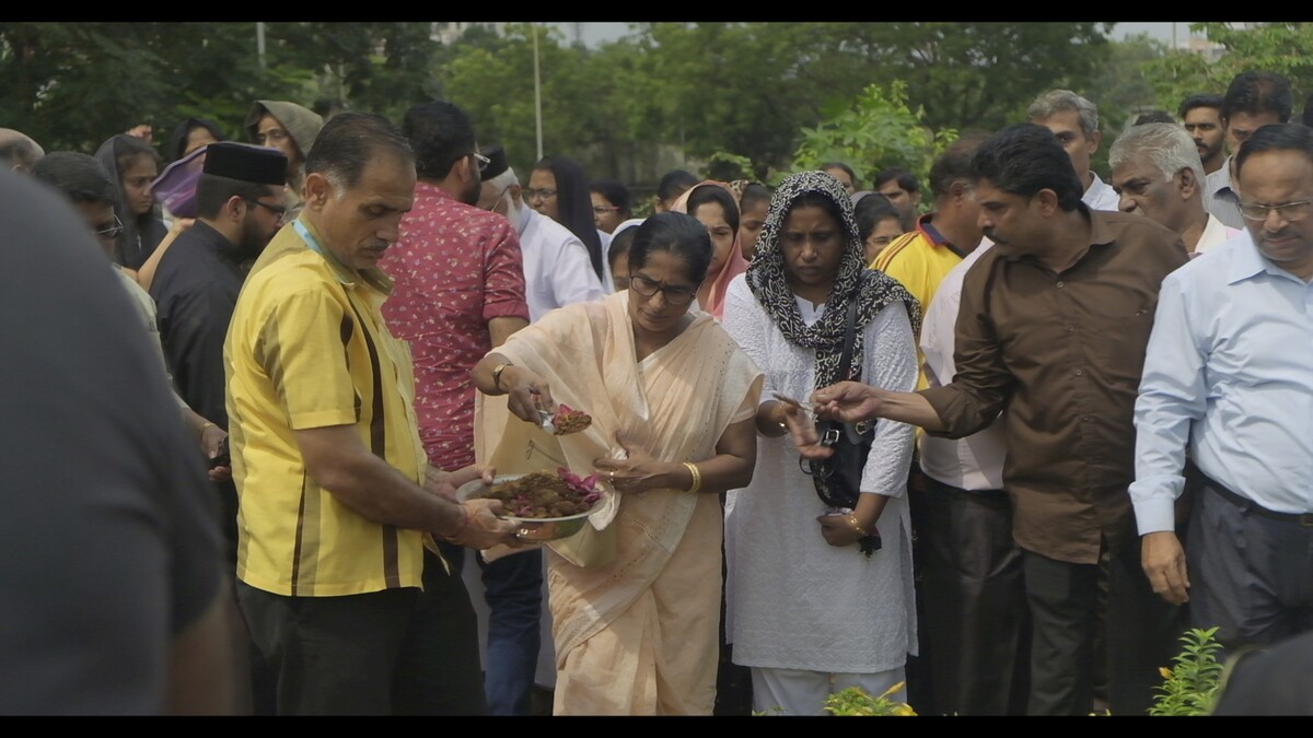 665b3ba7873d3 AAKHRI SAFAR FILM STILL 2